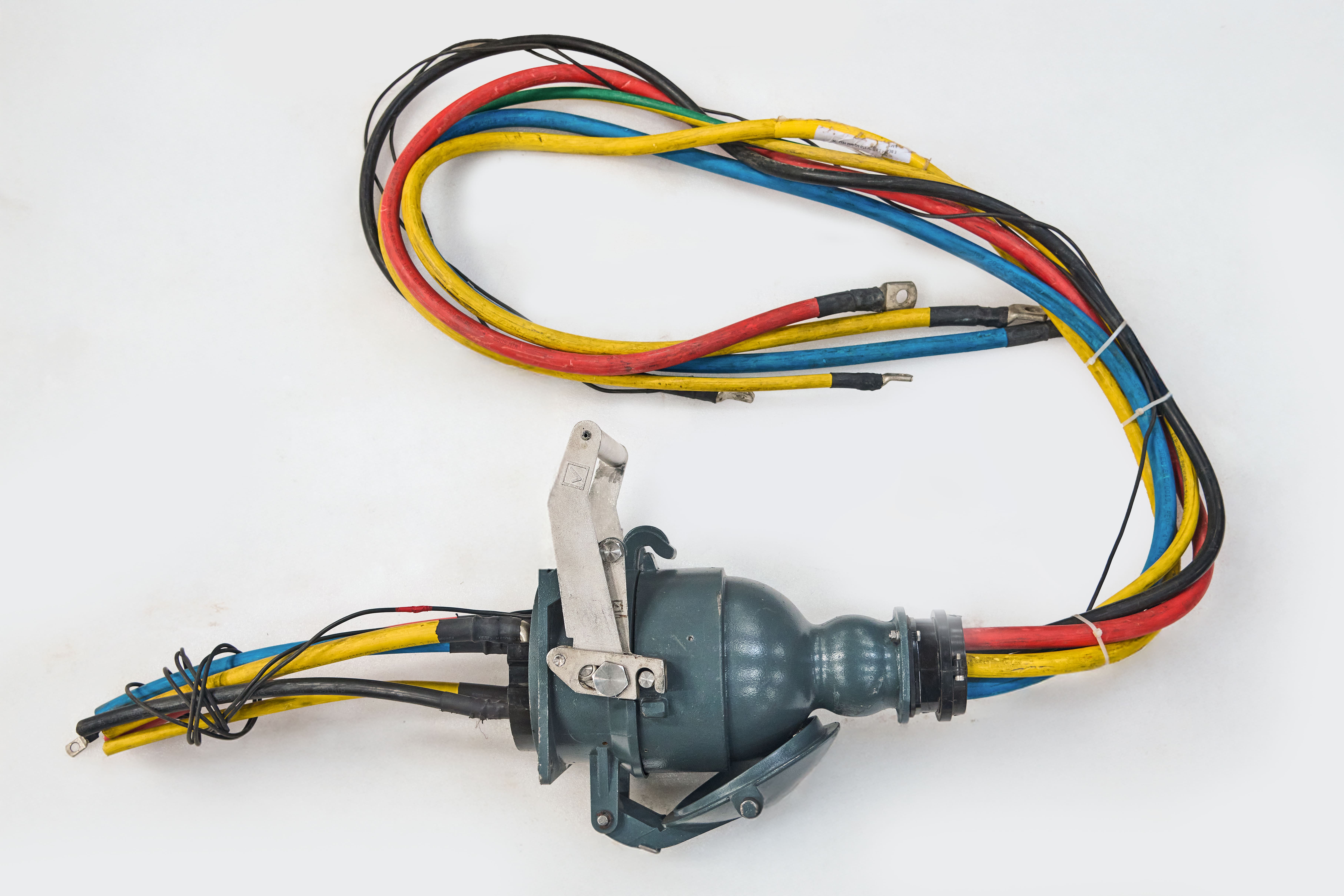 IV Coupler